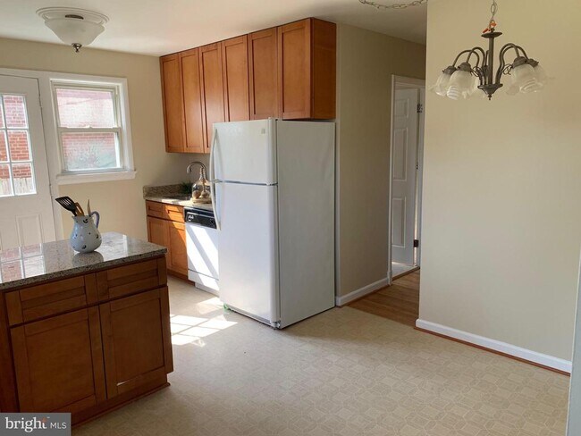 Primary Photo - 6408 Winnepeg Rd