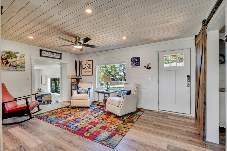 Living room entry - 77 County Road 311