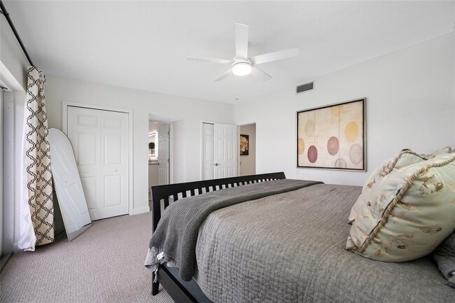 Building Photo - 540 59th Ave