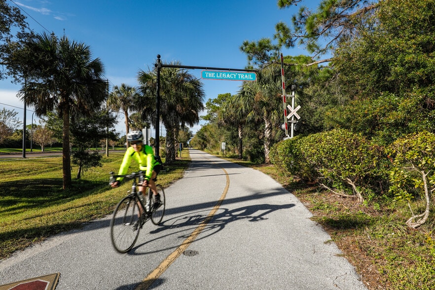 Building Photo - 8951 Veranda Way