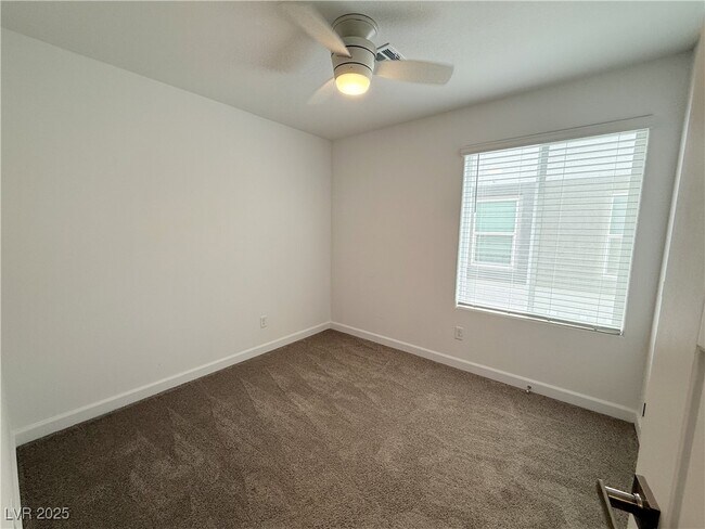 Building Photo - 4270 Lemay St