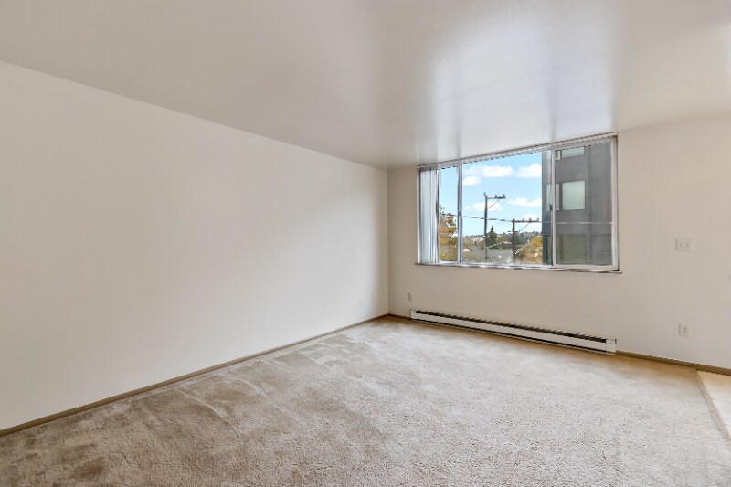 Building Photo - 5515 15th Ave NE