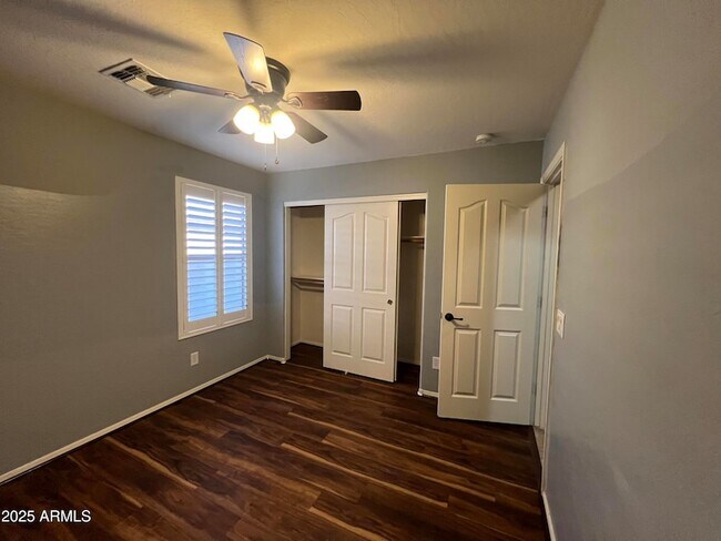 Building Photo - 35282 N Shorthorn Trail