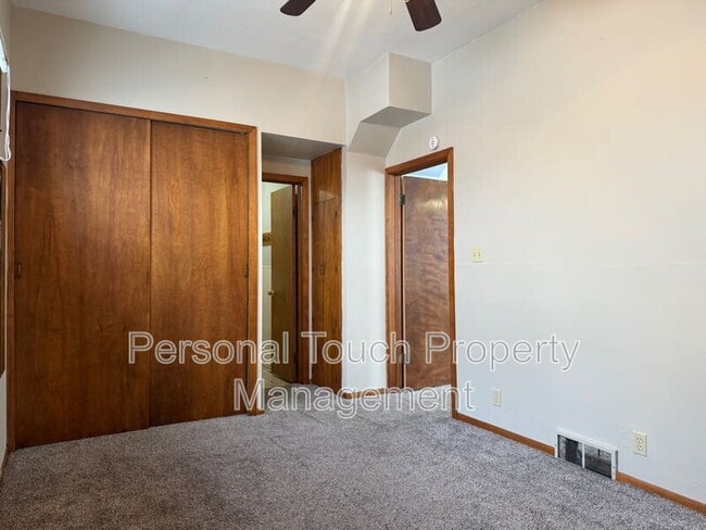 Building Photo - 57 N Terrace