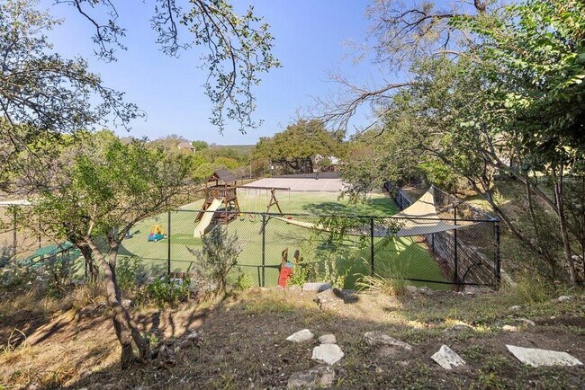 Building Photo - 108 Courtside Cir