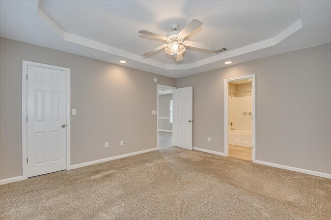 Building Photo - 2719 Davis Mill Rd