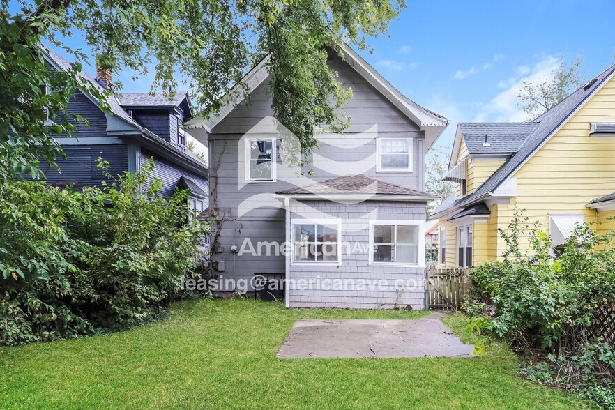 Building Photo - 5242 Lyon Ave