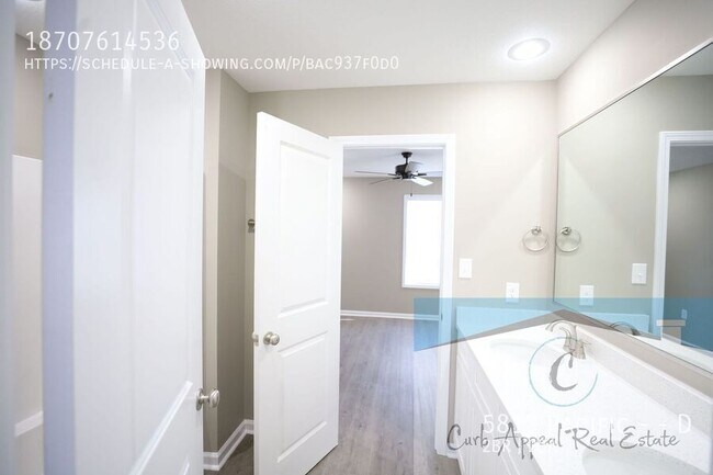 Building Photo - 5813 Pacific -