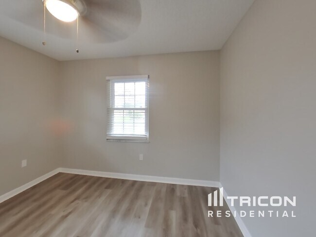 Building Photo - 6711 Lemon Tree Dr