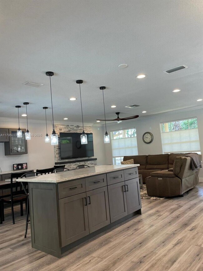 Building Photo - 2230 N 50th Ave