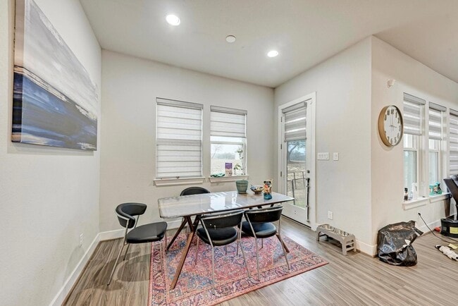 Building Photo - 92 Sierra Mosca Trl