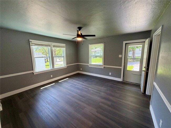 Building Photo - 7121 Lamont Dr