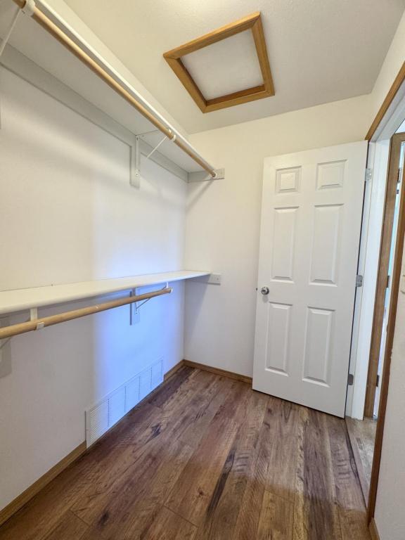 Building Photo - 3280 Strom Dr