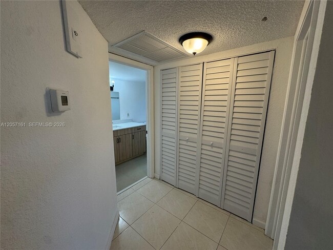 Building Photo - 8205 Lake Dr