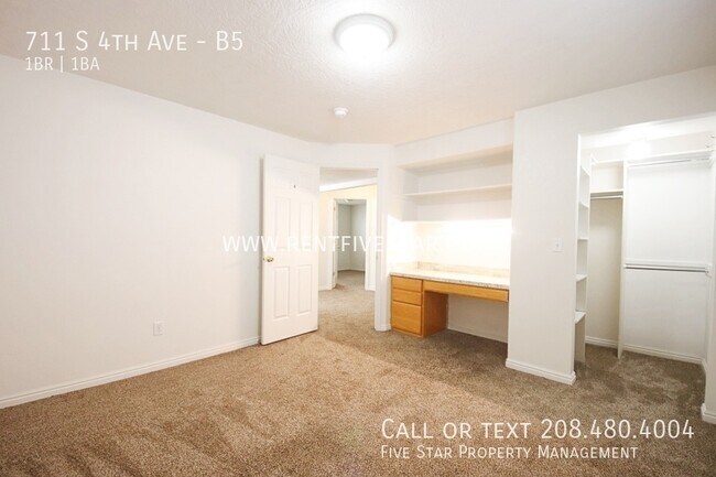 Building Photo - 711 S 4th Ave