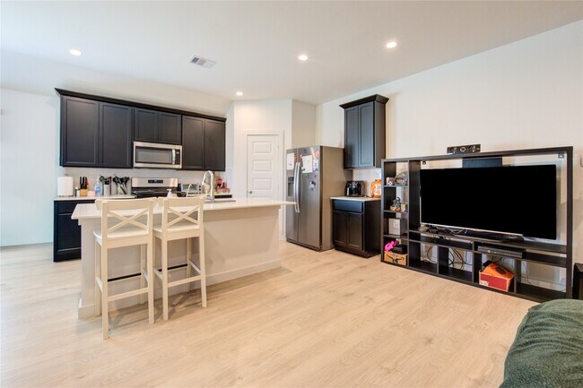 Building Photo - 1106 Isola Bella Dr