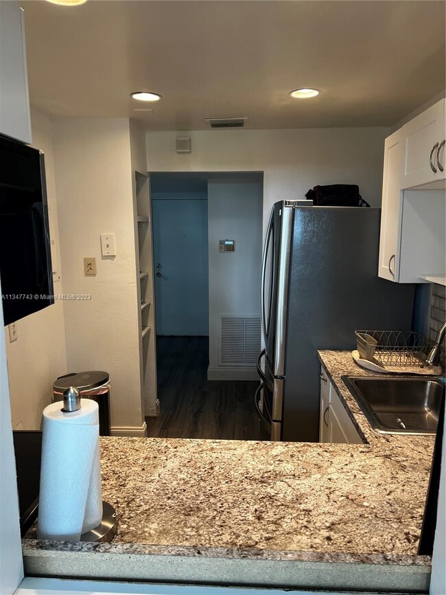 Building Photo - 200 177th Dr