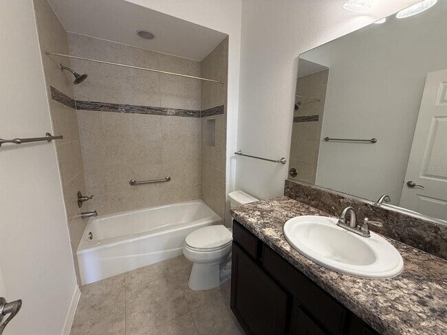 Building Photo - 3942 Zenith Lp