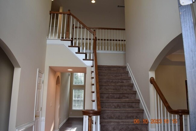 Building Photo - 2689 Heritage Oaks Cir