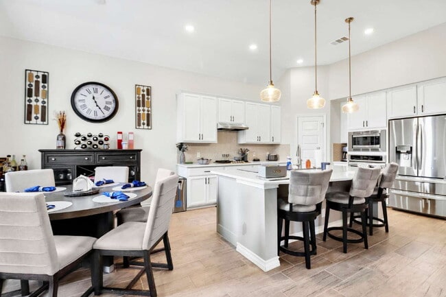 Building Photo - ASK ABOUT FREE APPLICATION FEES THROUGH AUGUST!  "Spacious 4-Bedroom Haven with 3 Full Baths in S...