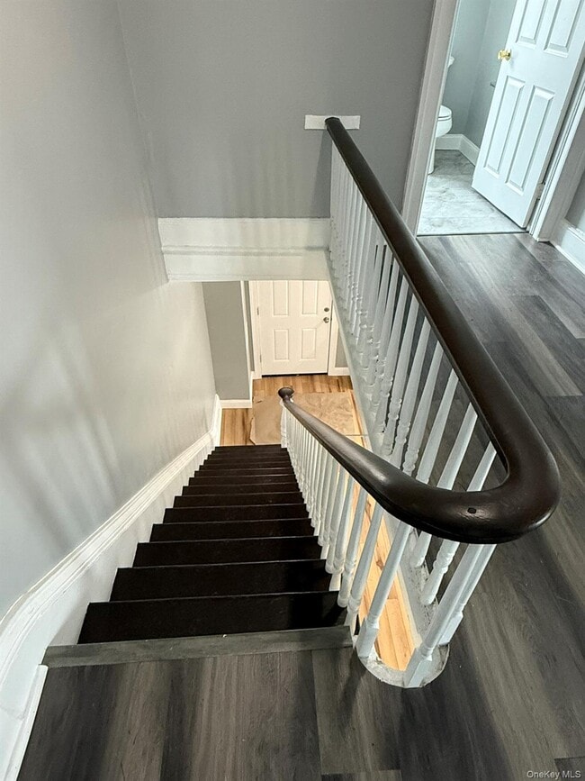 Building Photo - 7 Mulberry St