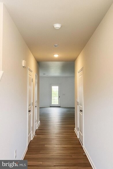 Building Photo - 229 Caterpillar Dr