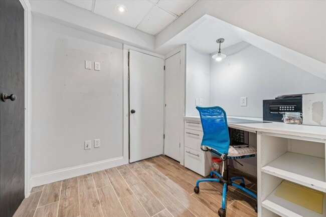 Building Photo - 201 W Barnard St