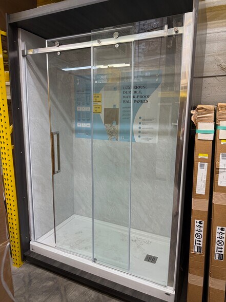 Master Bath Walk-in Shower - 2030 South Country Club Drive