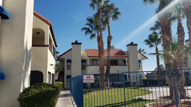 Building Photo - 6125 W Oakey Blvd