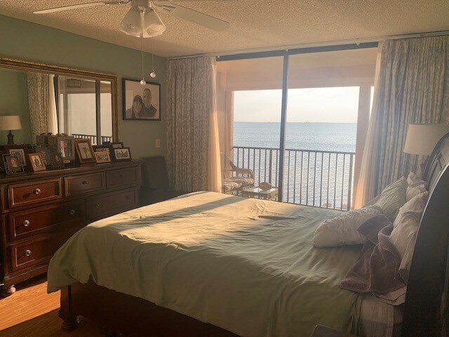 Master Bedroom - 201 International Dr