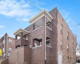 Building Photo - 3155 Jackson St