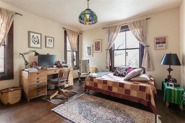 Building Photo - 327 S Edgefield Ave