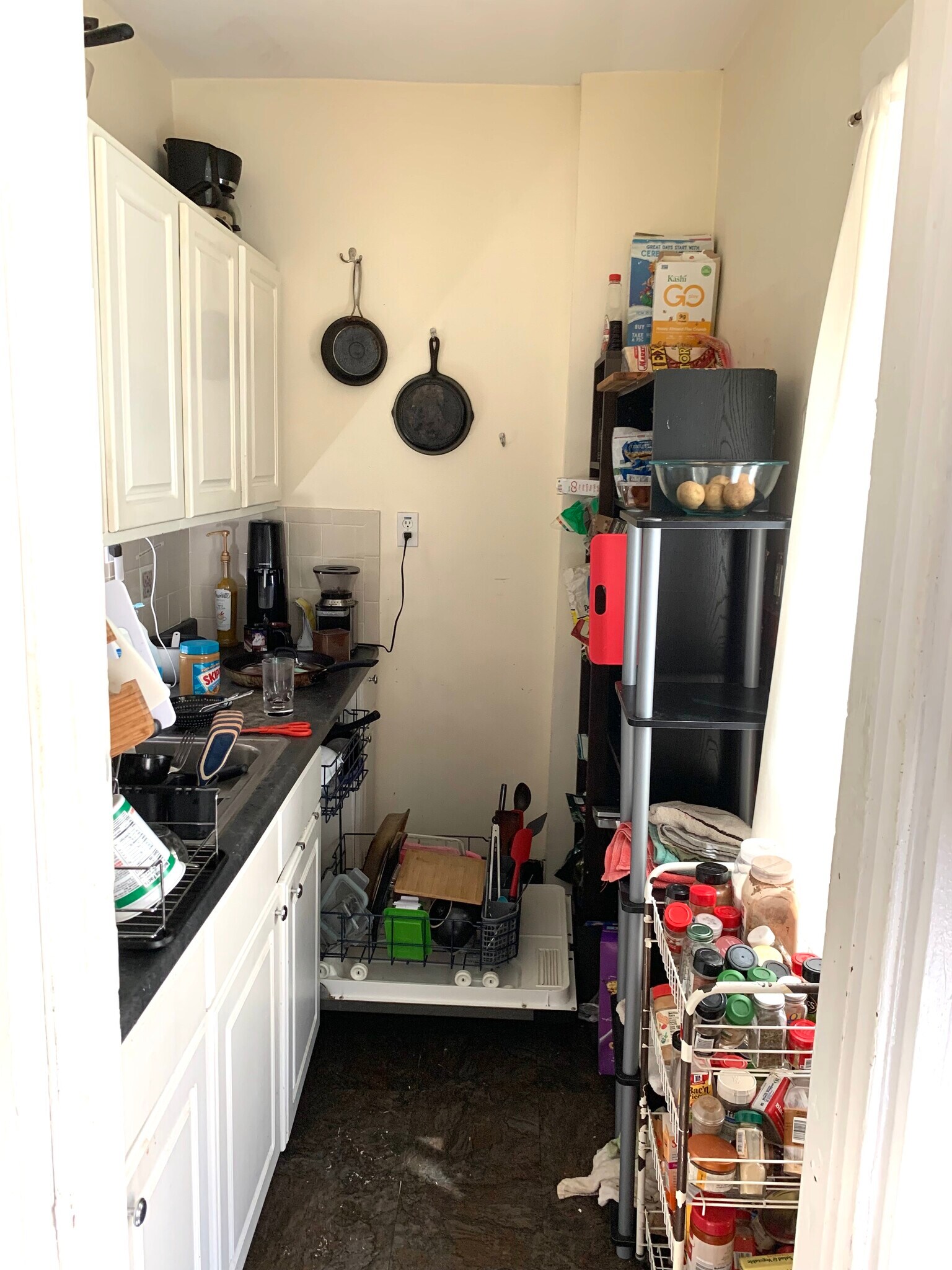 Kitchen - 8 Perry St