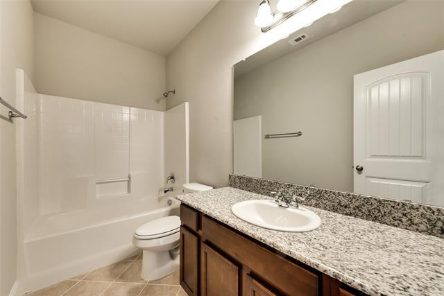 Building Photo - 800 Bird Creek Dr