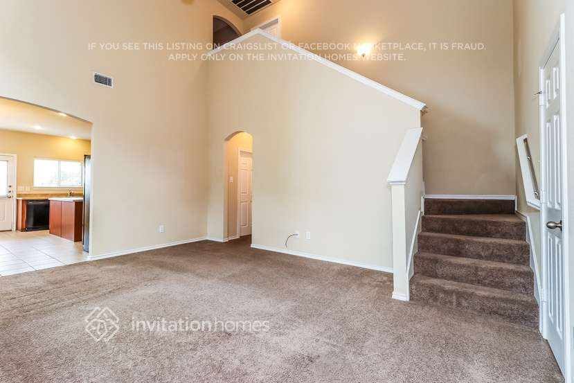 Building Photo - 5548 Thunder Bay Dr