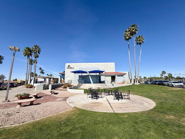 Building Photo - 6761 S Oakmont Dr