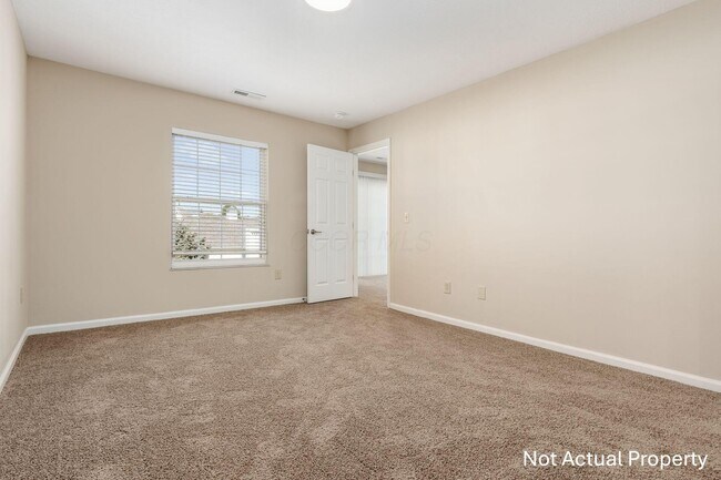Building Photo - 4981 Stratford Pine Ln
