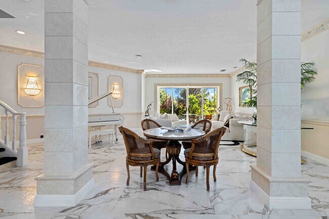 Building Photo - Luxury Golf Course Rental with private movie theater and ideal for entertaining large groups