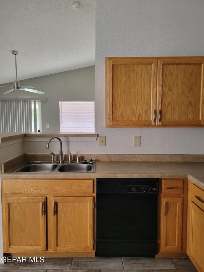 Building Photo - 14044 Peter Noyes Dr