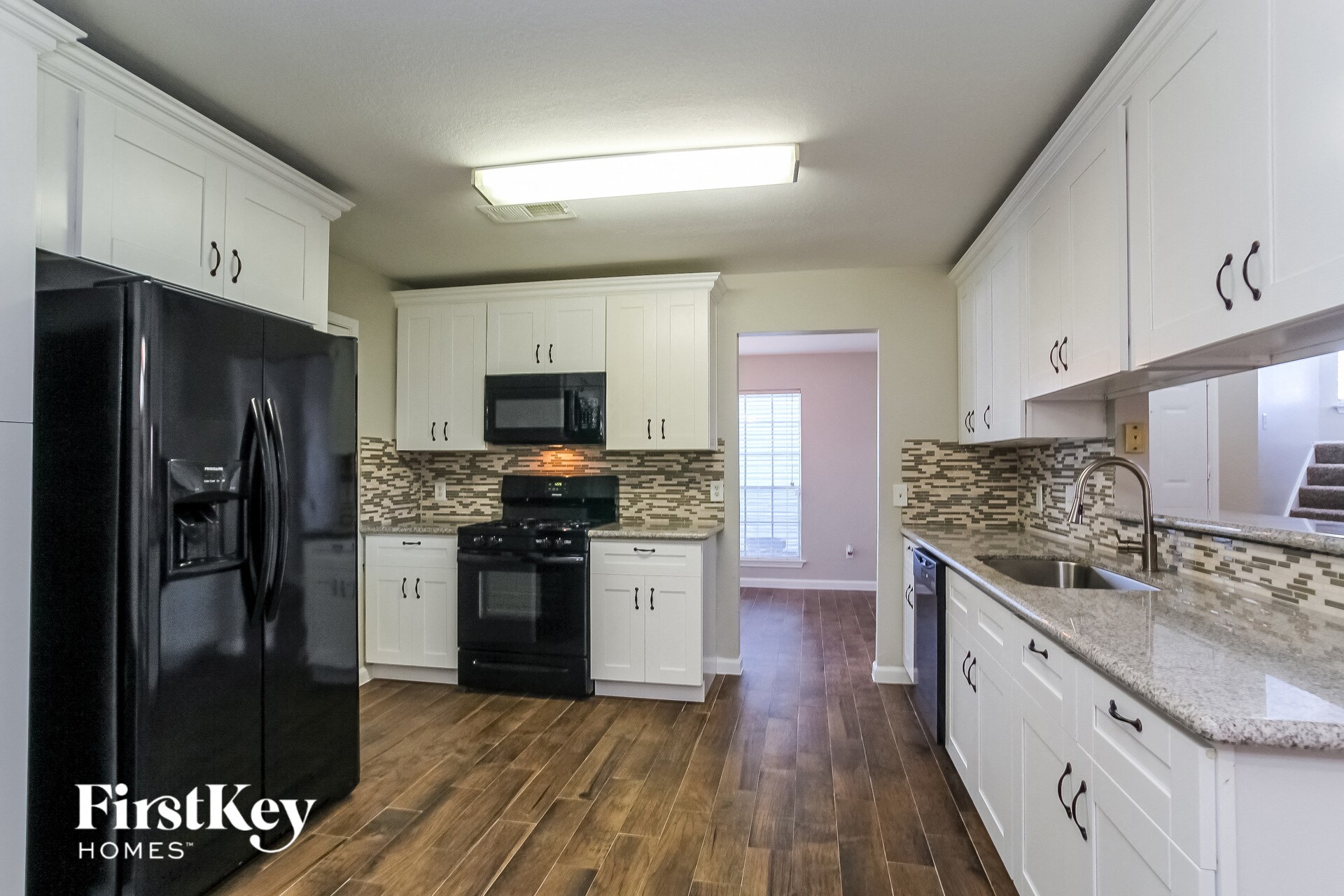 Building Photo - 800 Charles Pl