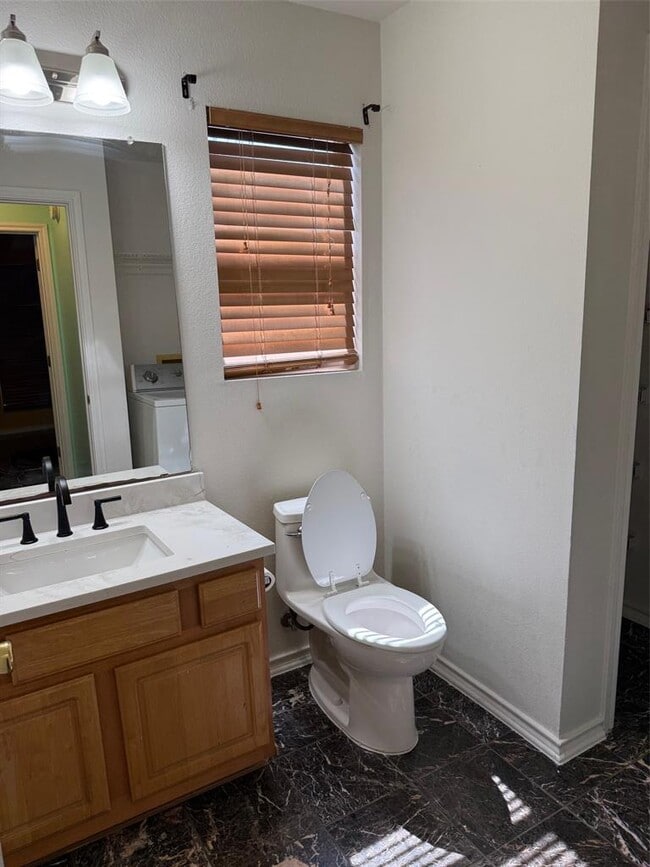 Building Photo - 111 Mist Flower Dr