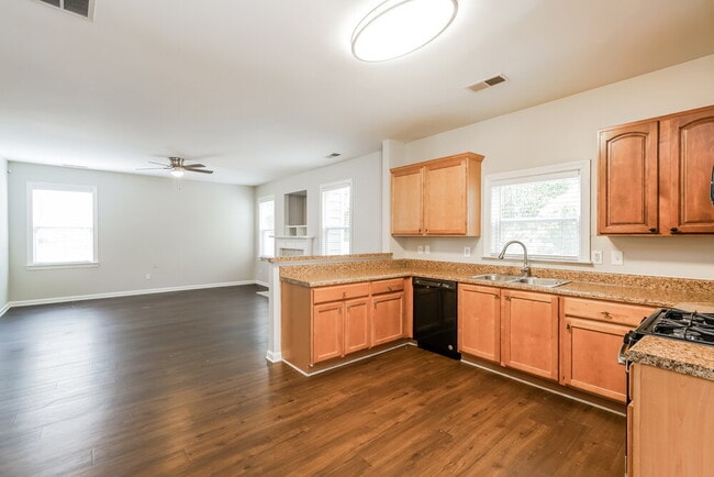 Building Photo - 3073 Greymont Cloister