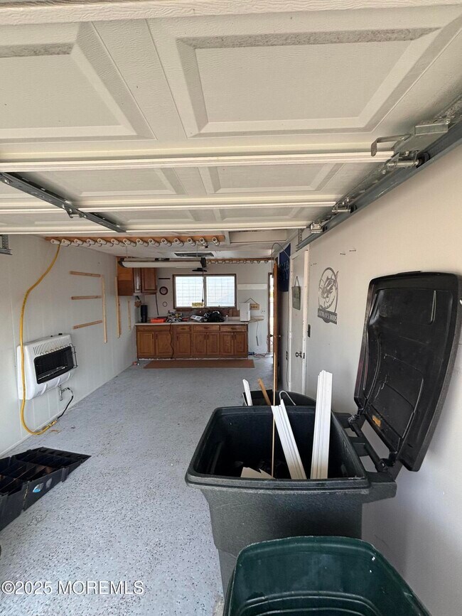 Building Photo - 127 Bloomfield Rd