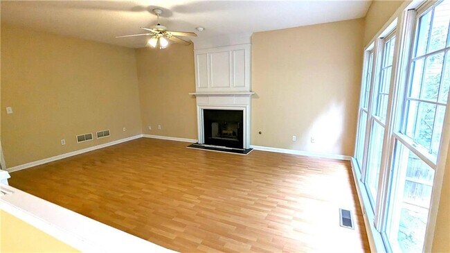 Building Photo - 11125 Glenbarr Dr
