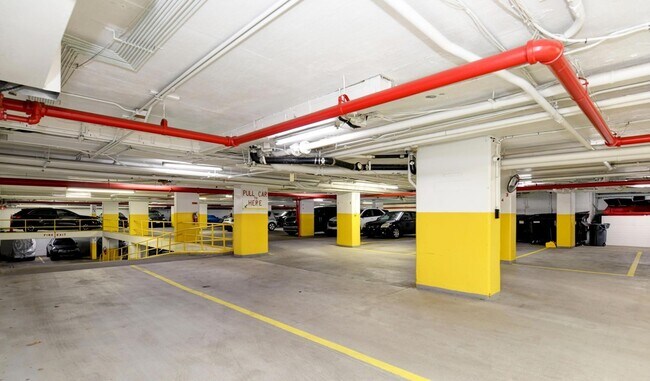 Building Photo - 1620 E Broad St