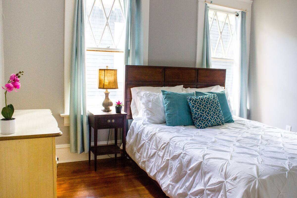 Building Photo - 1118 Oglethorpe Ave SW