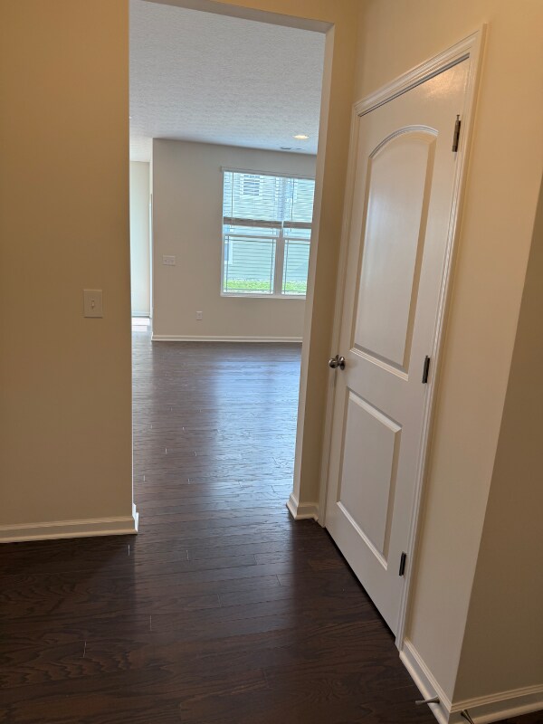 Building Photo - 8580 Apricot Wy
