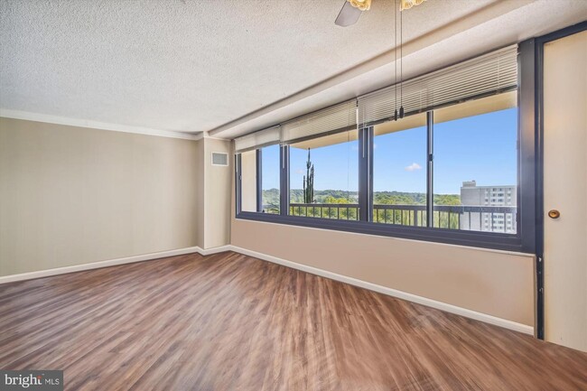 Building Photo - 5500 Holmes Run Pkwy