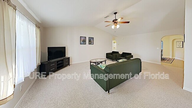 Building Photo - 9911 SW 96th St