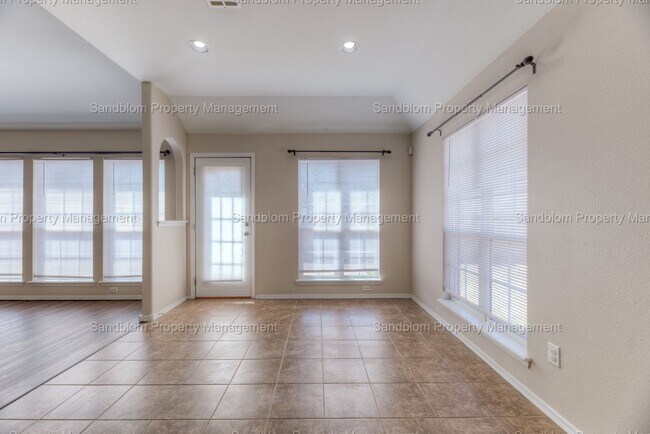 Building Photo - FOR LEASE | Jenks | $2200 Rent